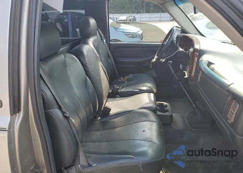 1999 Chevrolet Silverado C1500 from USA, damaged, VIN 1GCEC14W8XZ127814